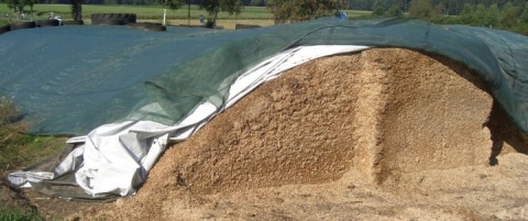 Folia pryzmowa kiszonkarska 8x33 120mikr PREMIUM czarno-biała SILO-VIT