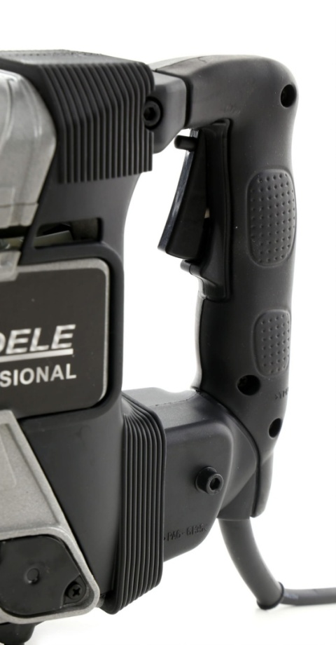 Młot wyburzeniowy 3200W 65J